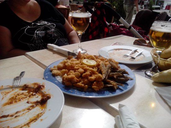 Puerta de los Tristes